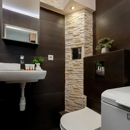 Salezego Near Pge Narodowy By Renters Apartment