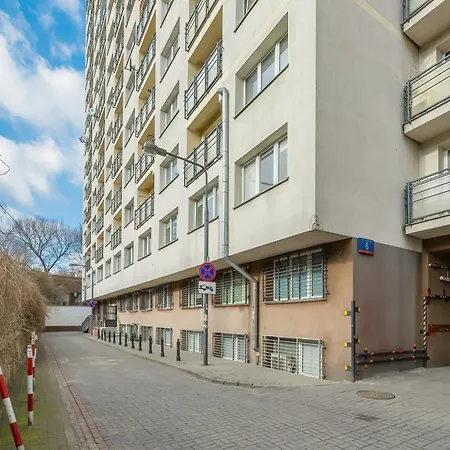Salezego Near Pge Narodowy By Renters 华沙